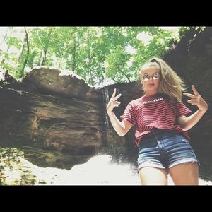 Meet your Posher, Julia